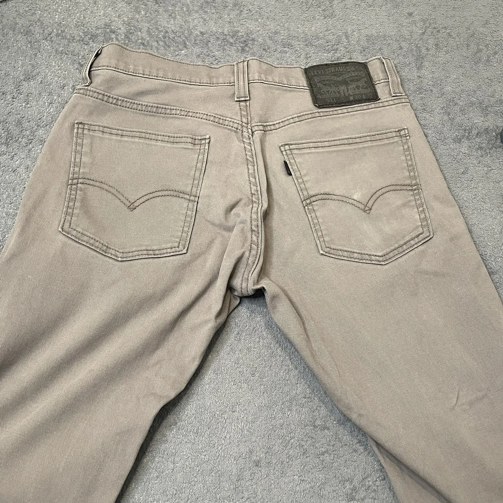 Levi's 511 Men's Slim fit jeans, Size 30x32, Gray Denim - Read Flaws